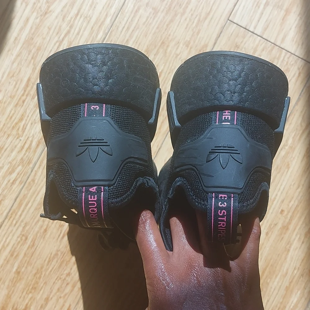 Womens Adidas Sneakers - Picture 5 of 7